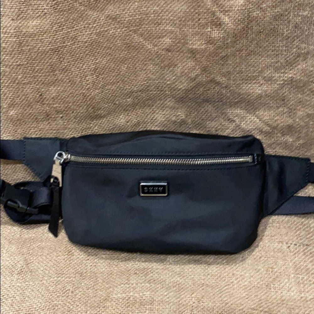 black DKNY Fanny Pack NEW WITH TAGS